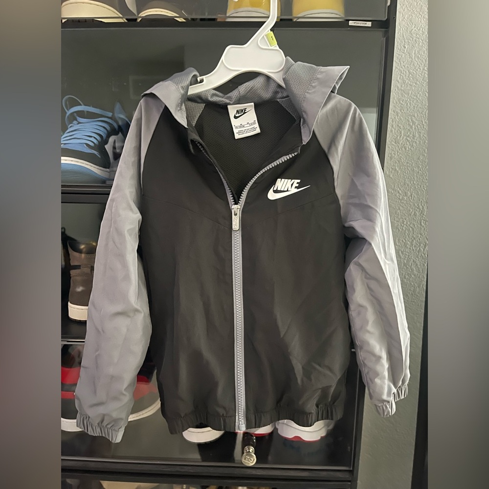 MOVING SALE!! $10!! Boys Nike Black and Gray windbreaker